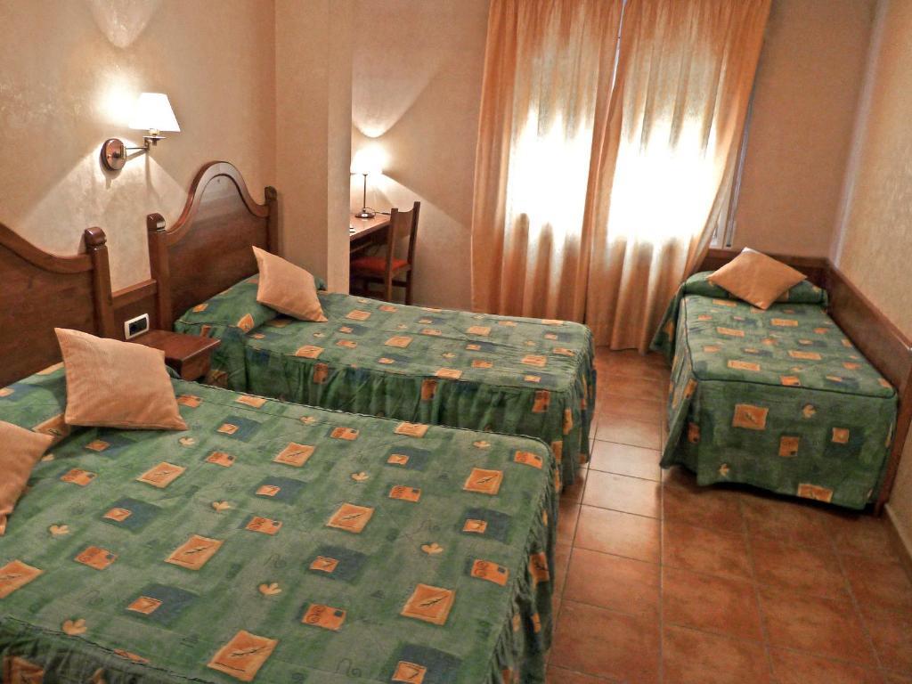 Hotel Bellpi Andorra la Vella Zimmer foto